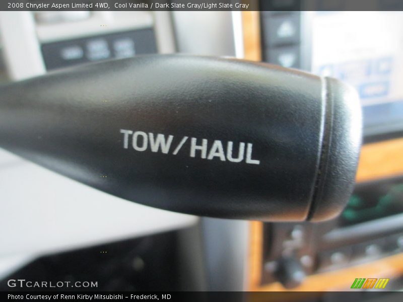 Cool Vanilla / Dark Slate Gray/Light Slate Gray 2008 Chrysler Aspen Limited 4WD
