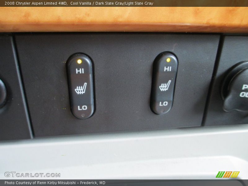 Cool Vanilla / Dark Slate Gray/Light Slate Gray 2008 Chrysler Aspen Limited 4WD