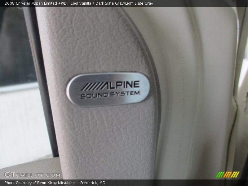 Cool Vanilla / Dark Slate Gray/Light Slate Gray 2008 Chrysler Aspen Limited 4WD