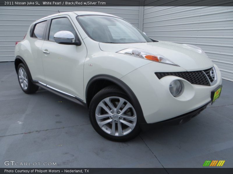 White Pearl / Black/Red w/Silver Trim 2011 Nissan Juke SL