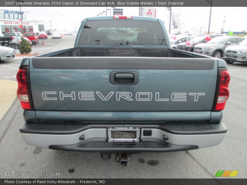 Blue Granite Metallic / Dark Charcoal 2007 Chevrolet Silverado 1500 Classic LS Extended Cab 4x4