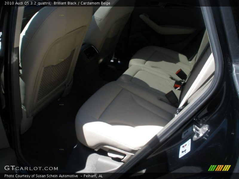 Brilliant Black / Cardamom Beige 2010 Audi Q5 3.2 quattro