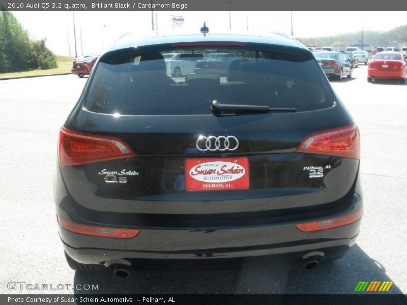 Brilliant Black / Cardamom Beige 2010 Audi Q5 3.2 quattro
