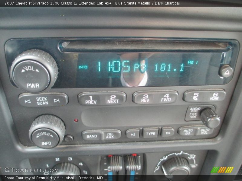 Blue Granite Metallic / Dark Charcoal 2007 Chevrolet Silverado 1500 Classic LS Extended Cab 4x4