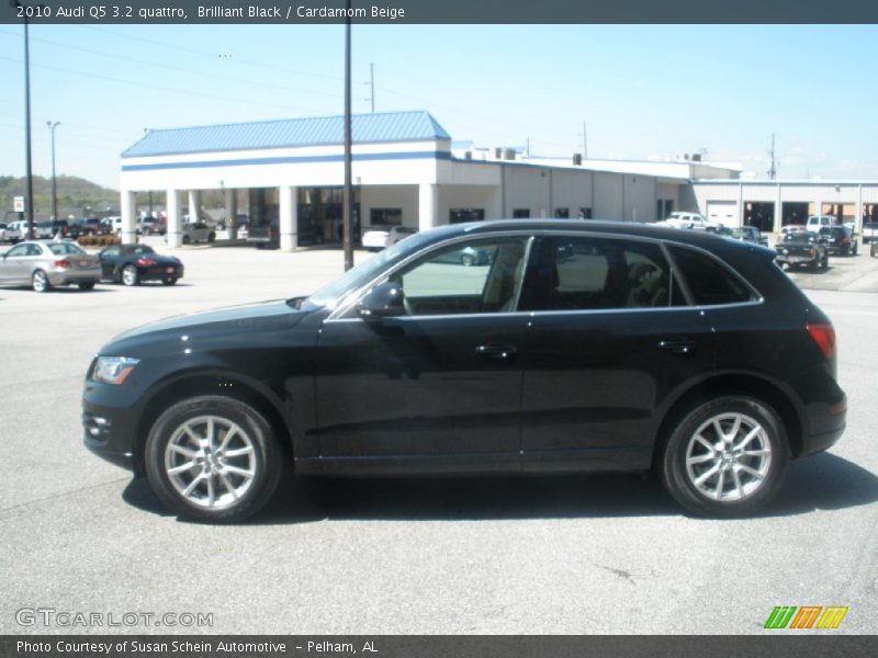 Brilliant Black / Cardamom Beige 2010 Audi Q5 3.2 quattro