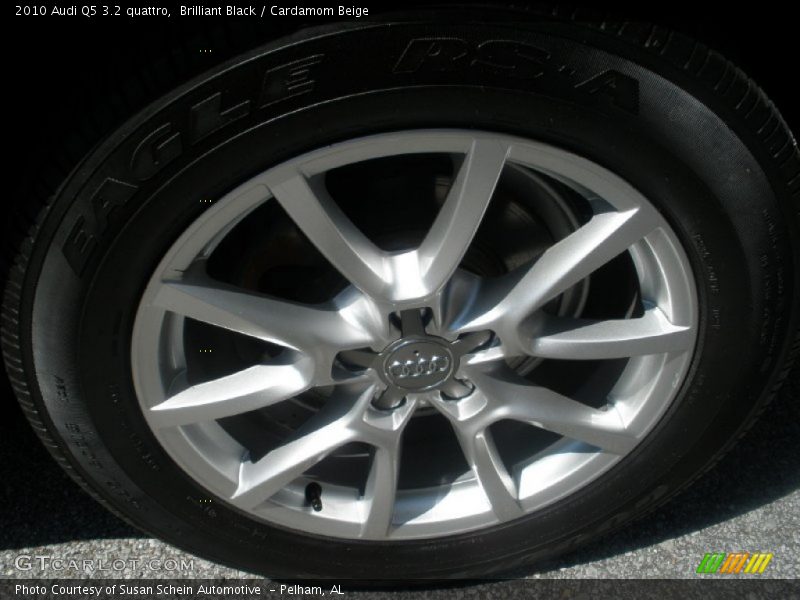 Brilliant Black / Cardamom Beige 2010 Audi Q5 3.2 quattro