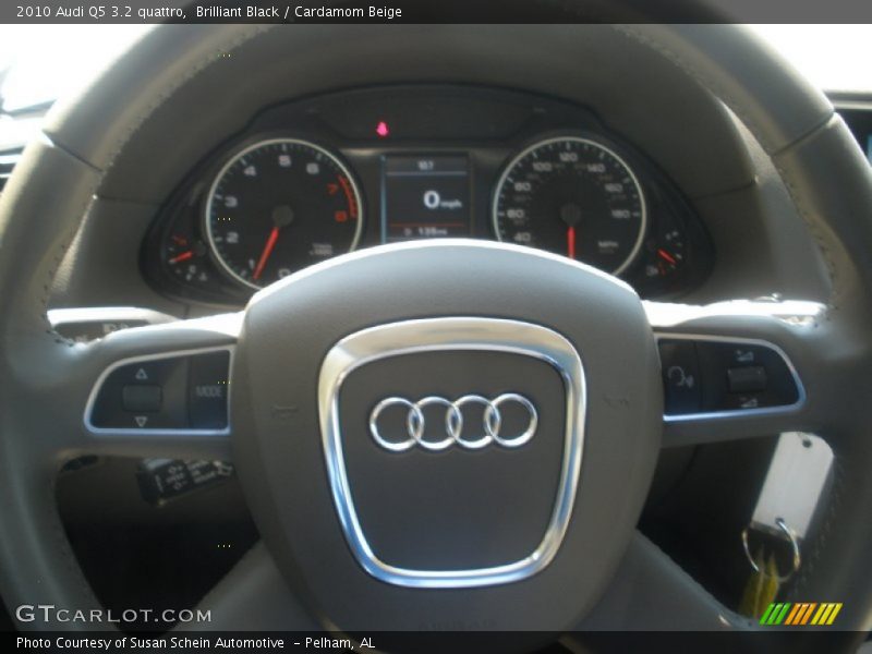 Brilliant Black / Cardamom Beige 2010 Audi Q5 3.2 quattro