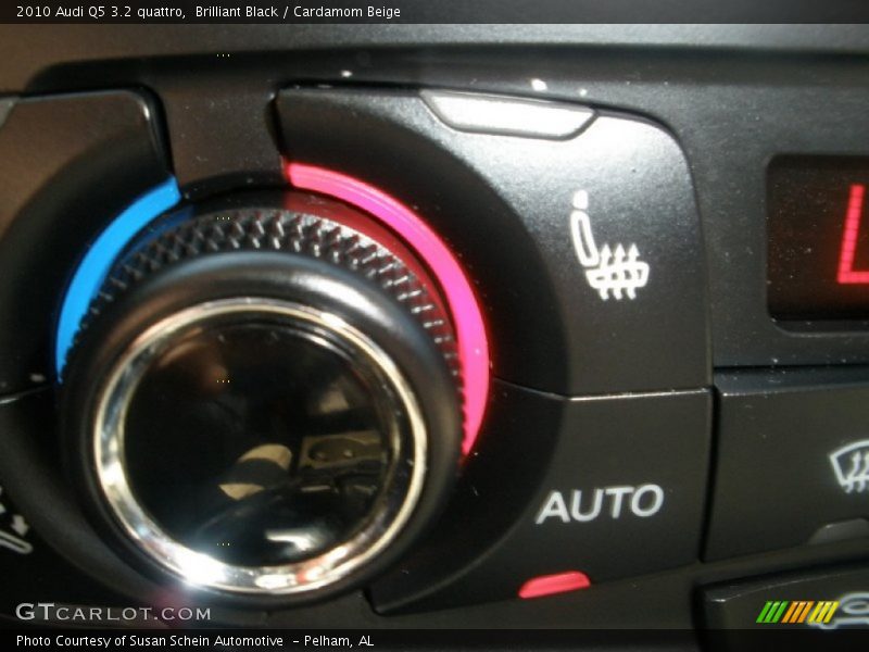 Brilliant Black / Cardamom Beige 2010 Audi Q5 3.2 quattro