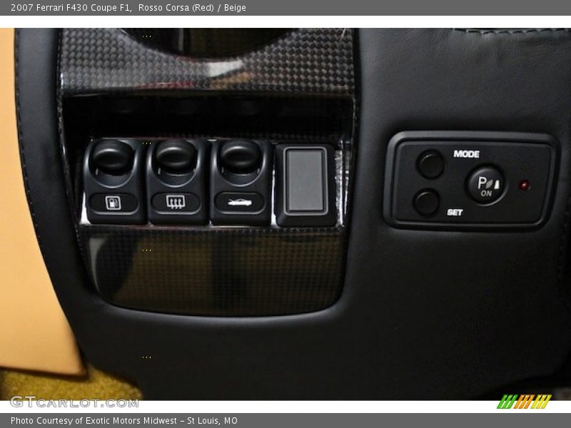 Controls of 2007 F430 Coupe F1