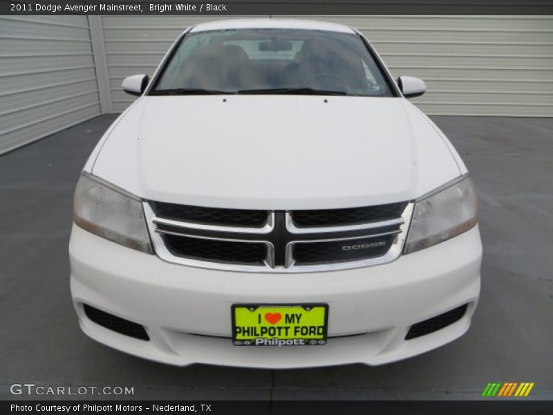 Bright White / Black 2011 Dodge Avenger Mainstreet