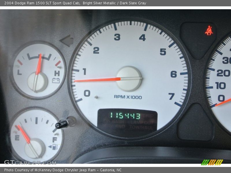 Bright Silver Metallic / Dark Slate Gray 2004 Dodge Ram 1500 SLT Sport Quad Cab