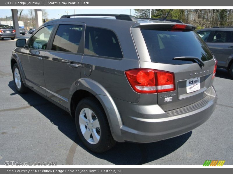 Storm Gray Pearl / Black 2013 Dodge Journey SE