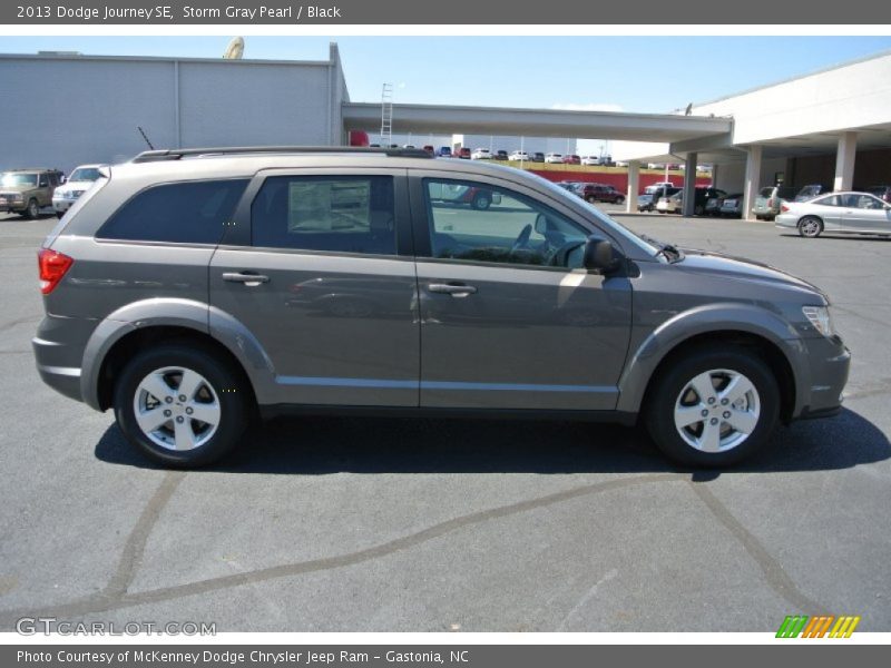 Storm Gray Pearl / Black 2013 Dodge Journey SE