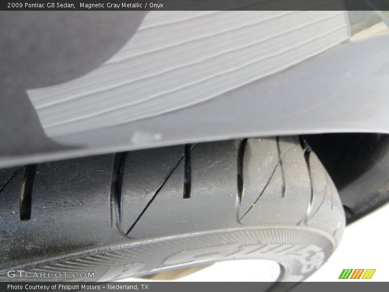 Magnetic Gray Metallic / Onyx 2009 Pontiac G8 Sedan