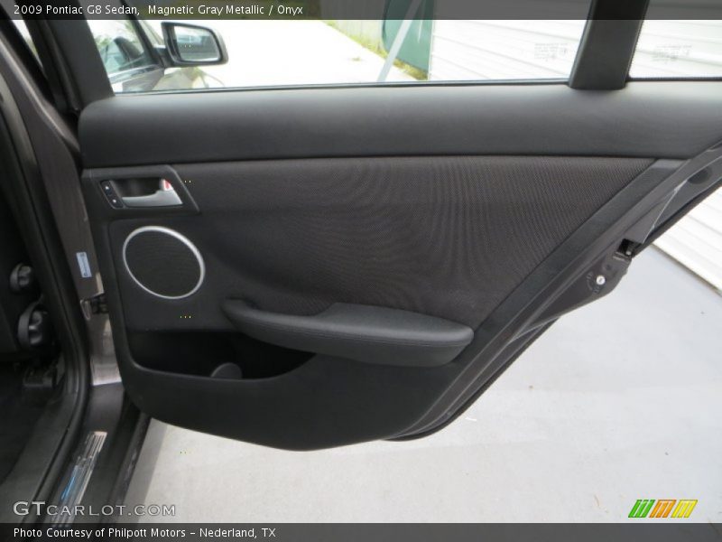 Magnetic Gray Metallic / Onyx 2009 Pontiac G8 Sedan