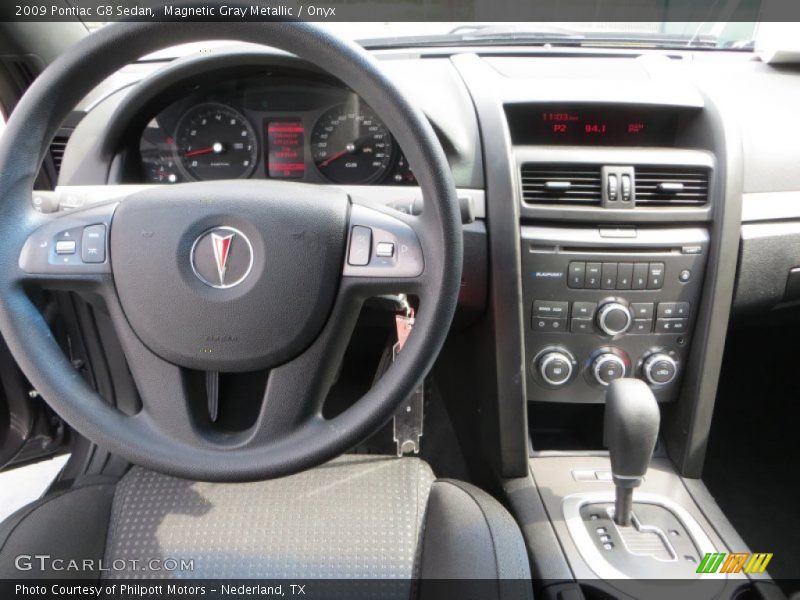 Magnetic Gray Metallic / Onyx 2009 Pontiac G8 Sedan