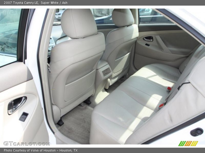Super White / Ash 2007 Toyota Camry LE