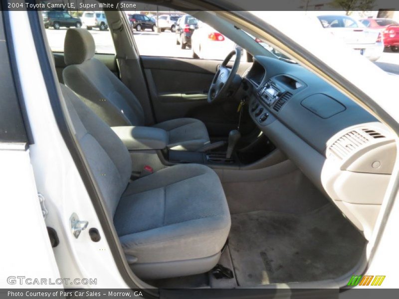 Super White / Stone 2004 Toyota Camry LE