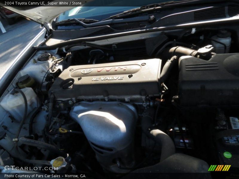 Super White / Stone 2004 Toyota Camry LE