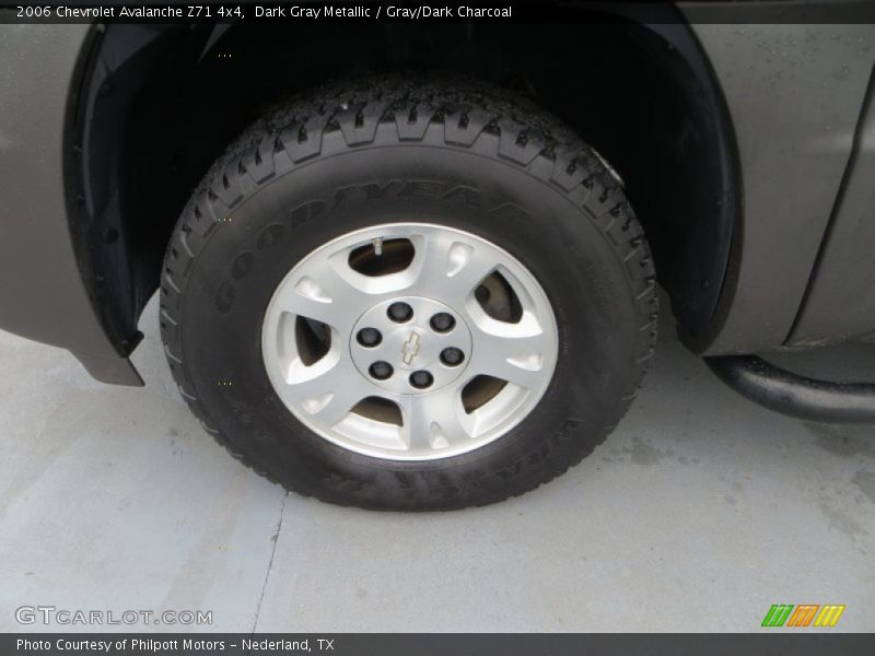 Dark Gray Metallic / Gray/Dark Charcoal 2006 Chevrolet Avalanche Z71 4x4