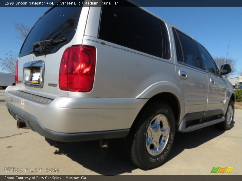Silver Metallic / Medium Prairie Tan 1999 Lincoln Navigator 4x4