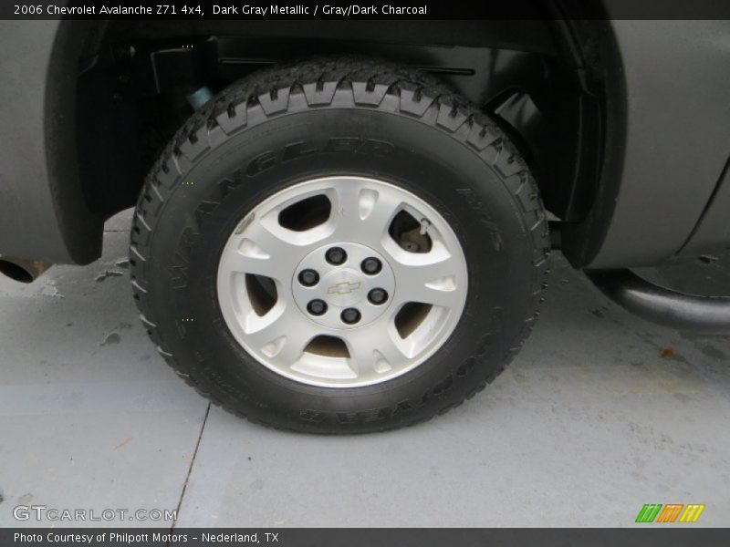 Dark Gray Metallic / Gray/Dark Charcoal 2006 Chevrolet Avalanche Z71 4x4
