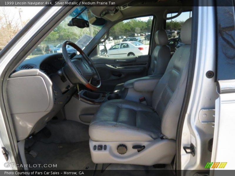 Silver Metallic / Medium Prairie Tan 1999 Lincoln Navigator 4x4