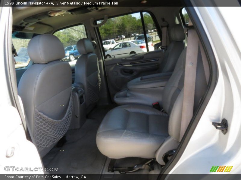 Silver Metallic / Medium Prairie Tan 1999 Lincoln Navigator 4x4
