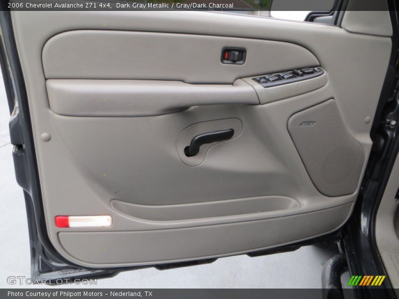 Dark Gray Metallic / Gray/Dark Charcoal 2006 Chevrolet Avalanche Z71 4x4