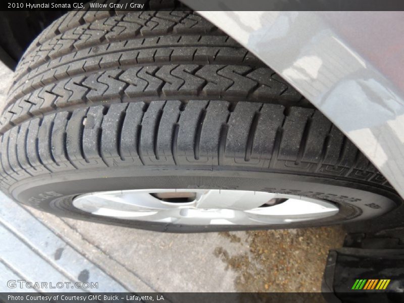 Willow Gray / Gray 2010 Hyundai Sonata GLS