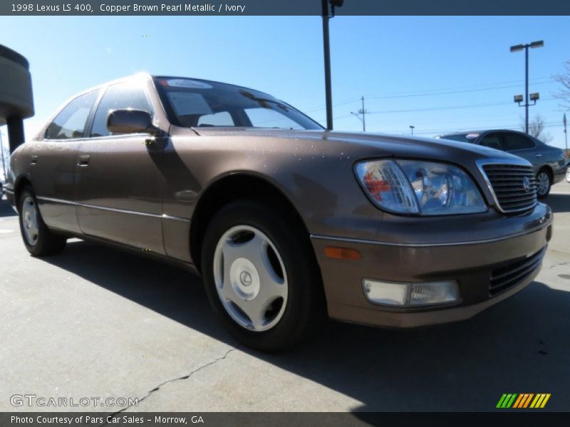 Front 3/4 View of 1998 LS 400
