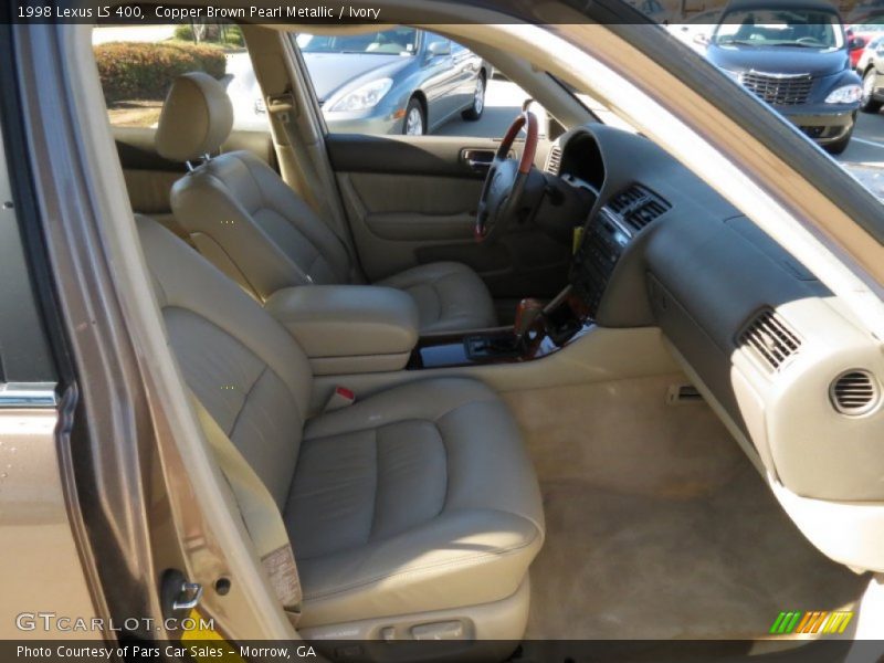 Front Seat of 1998 LS 400