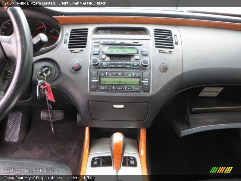 Bright Silver Metallic / Black 2006 Hyundai Azera Limited