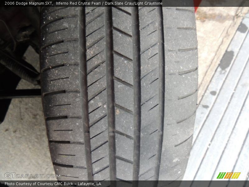 Inferno Red Crystal Pearl / Dark Slate Gray/Light Graystone 2006 Dodge Magnum SXT
