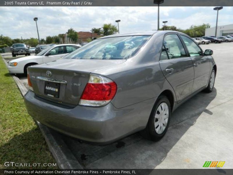 Phantom Gray Pearl / Gray 2005 Toyota Camry LE