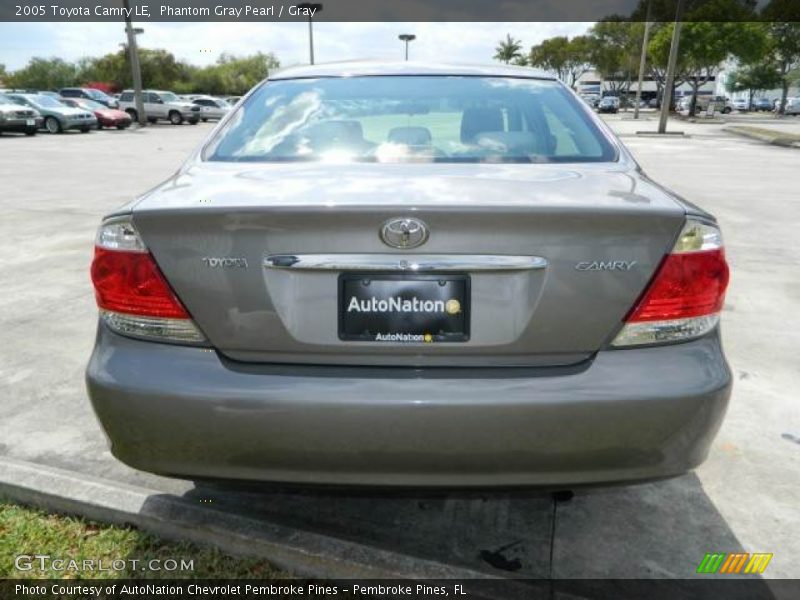 Phantom Gray Pearl / Gray 2005 Toyota Camry LE