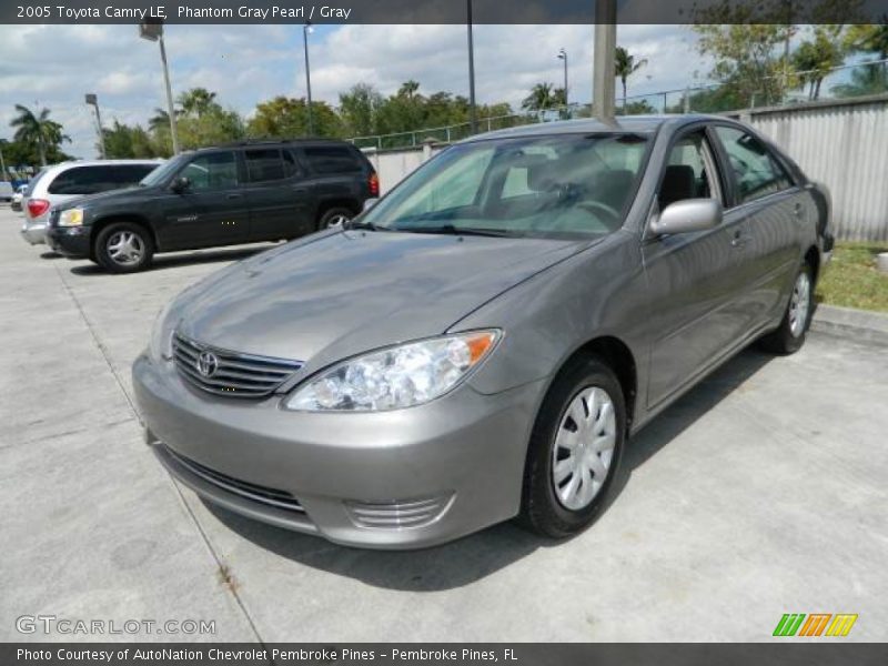 Phantom Gray Pearl / Gray 2005 Toyota Camry LE