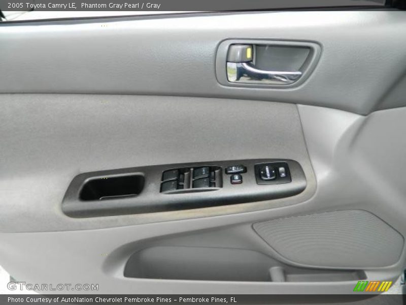 Phantom Gray Pearl / Gray 2005 Toyota Camry LE