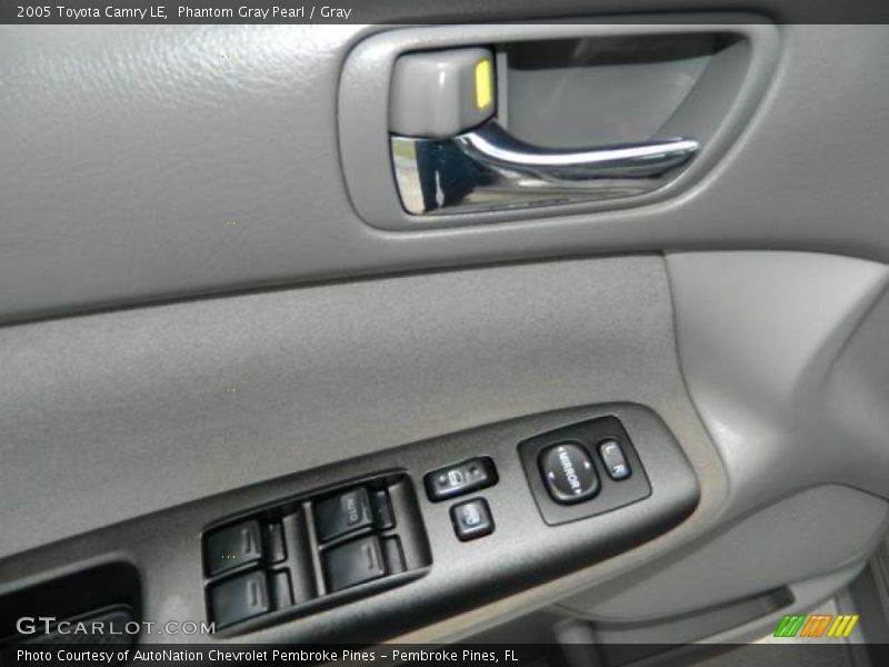 Phantom Gray Pearl / Gray 2005 Toyota Camry LE