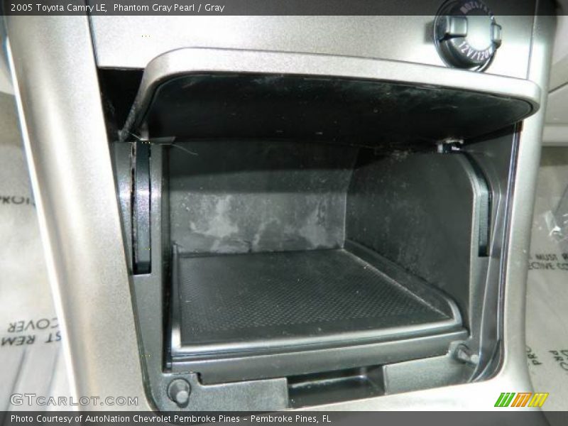Phantom Gray Pearl / Gray 2005 Toyota Camry LE