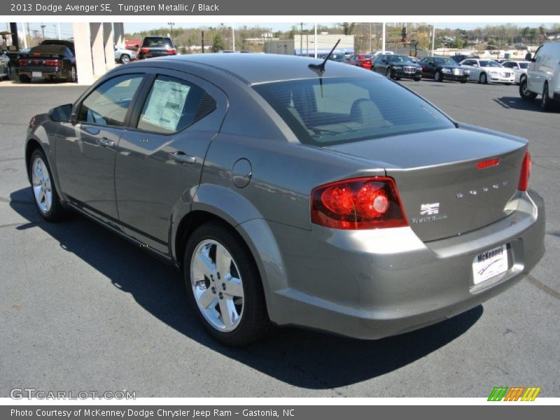 Tungsten Metallic / Black 2013 Dodge Avenger SE