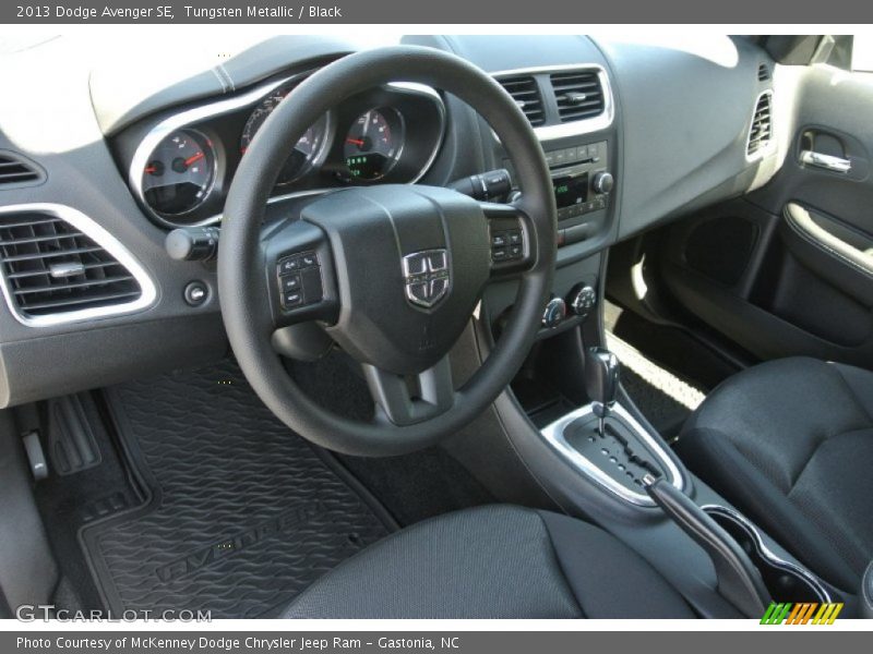 Tungsten Metallic / Black 2013 Dodge Avenger SE