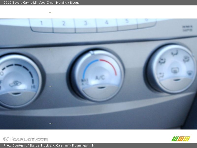 Aloe Green Metallic / Bisque 2010 Toyota Camry LE