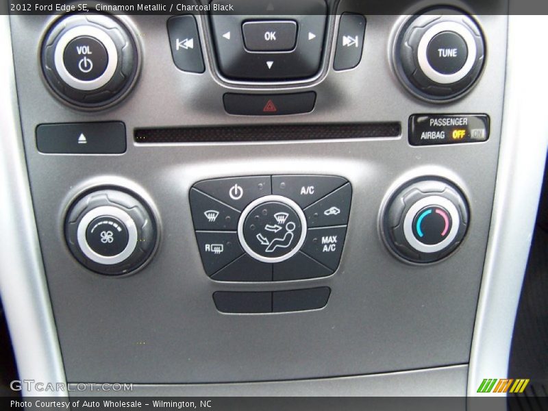 Cinnamon Metallic / Charcoal Black 2012 Ford Edge SE