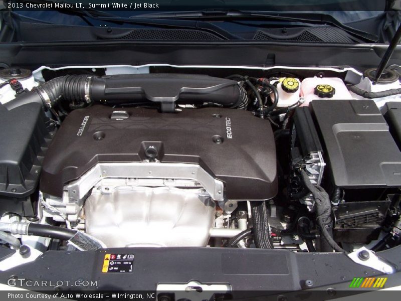 Summit White / Jet Black 2013 Chevrolet Malibu LT