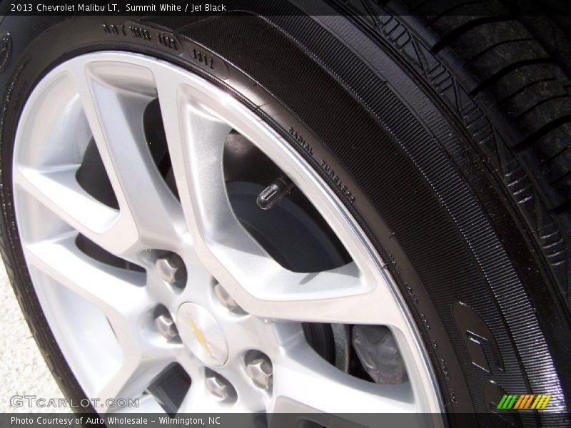 Summit White / Jet Black 2013 Chevrolet Malibu LT