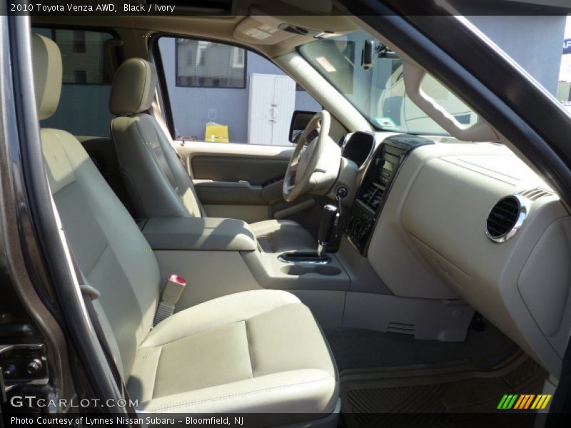 Black / Ivory 2010 Toyota Venza AWD