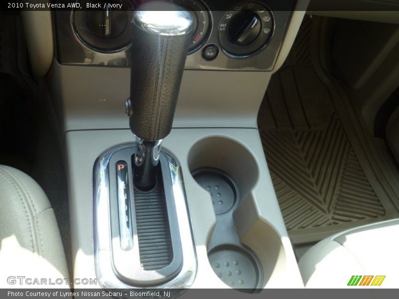 Black / Ivory 2010 Toyota Venza AWD
