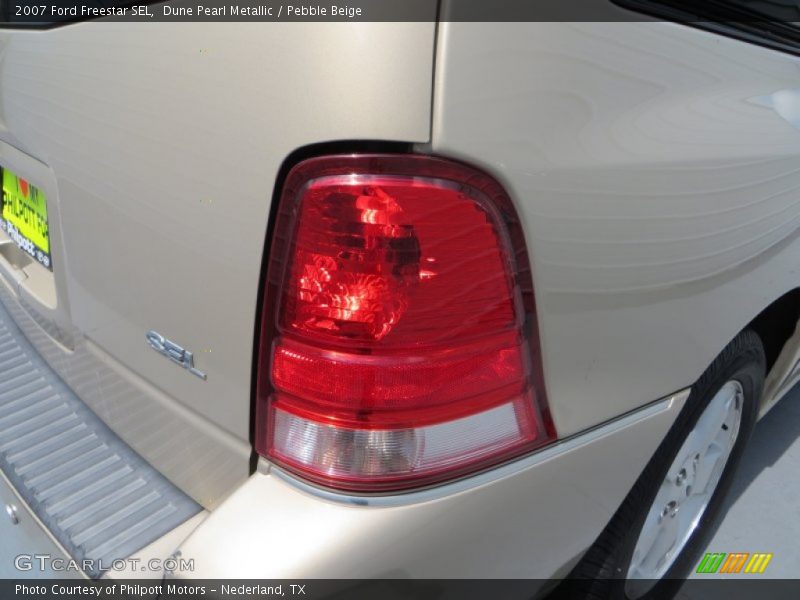Dune Pearl Metallic / Pebble Beige 2007 Ford Freestar SEL