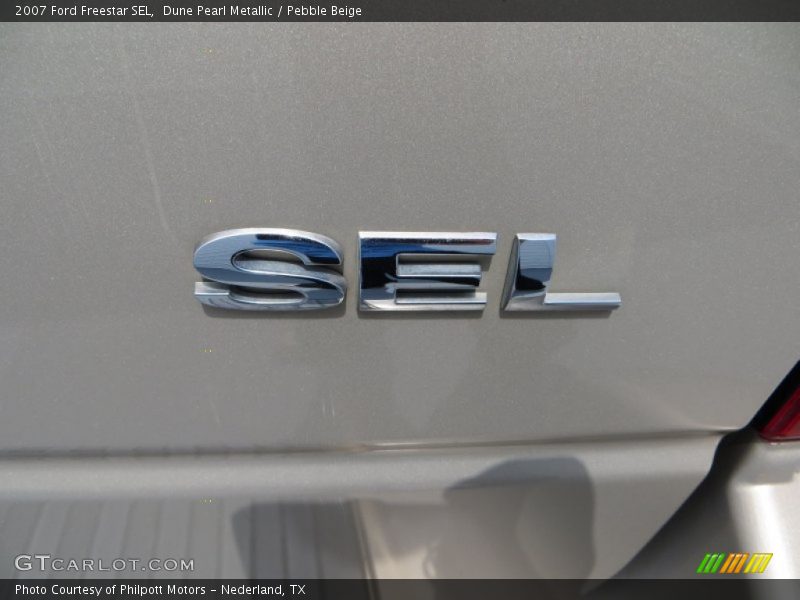 Dune Pearl Metallic / Pebble Beige 2007 Ford Freestar SEL